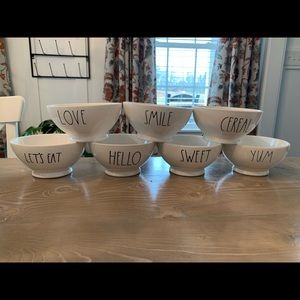 Rae Dunn bowls.